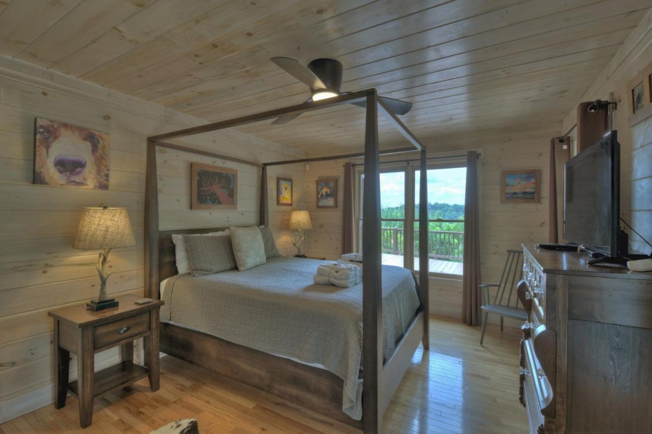 Morganton Champagne Chalet - Cuddleupヴィラ エクステリア 写真