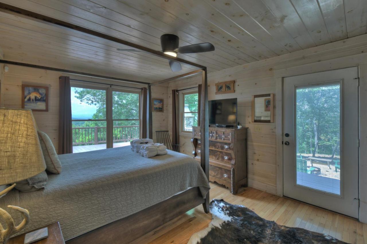 Morganton Champagne Chalet - Cuddleupヴィラ エクステリア 写真
