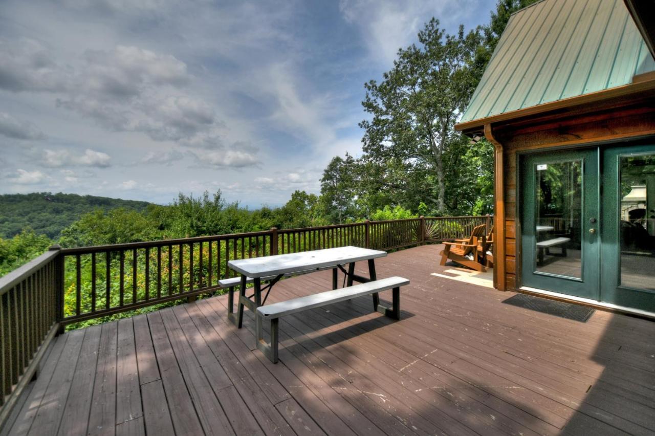 Morganton Champagne Chalet - Cuddleupヴィラ エクステリア 写真